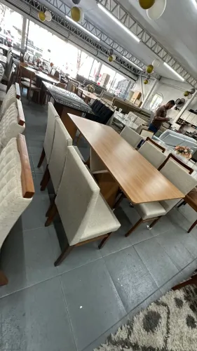 Mesa retangular de madeira pronta entrega 