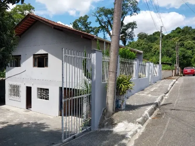 Vende ou troca se casa em Blumenau bairro Velha .