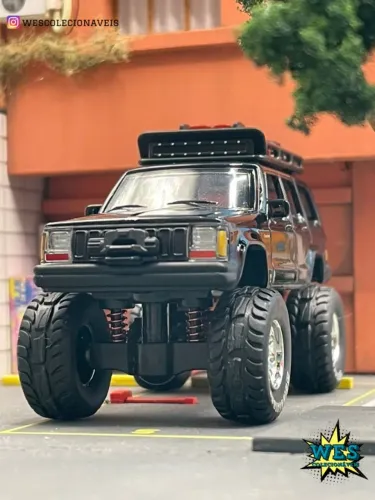 PopRace - Jeep Cherokee "Bigfoot"