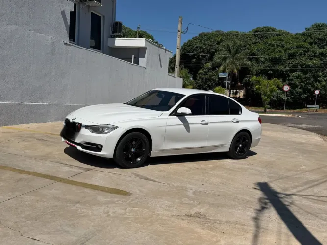 BMW 320I A 2.0 Turbo/activeflex 16V 184cv 4P 2015