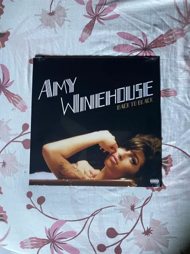 LP Vinil Amy Winehouse Back to Black (Lacrado).