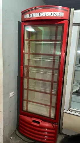 Geladeira Vermelha p/comercio