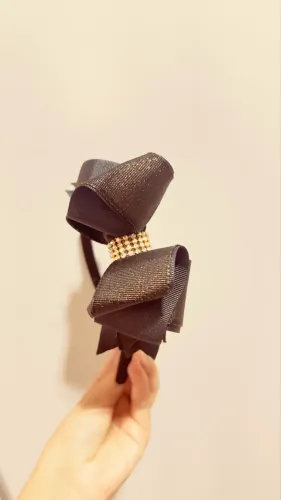 Tiara Preta de Laço 