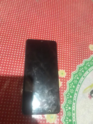 Celular M12