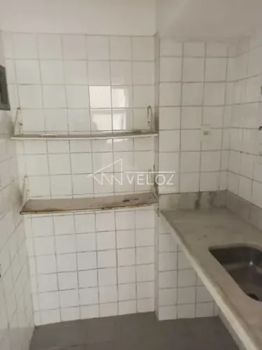 Kitnet/Conjugado - / Residencial / Centro