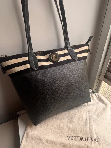 Bolsa Victor Hugo média - perfeita 