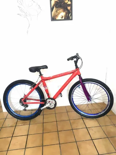 Bike aro 26 toda em alumínio COM MARCHAS FAÇO ENTREGA E ACEITO CARTÃO