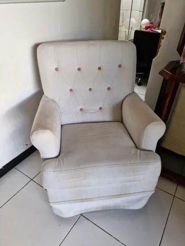 Poltrona de amamentar em perfeito estado