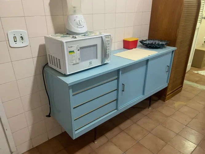 MÓVEL DE COZINHA RETO