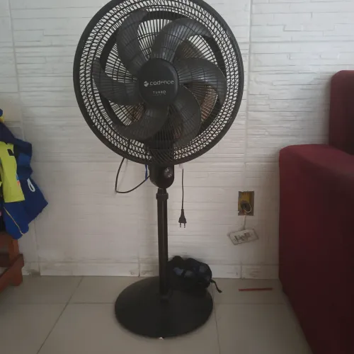 Ventilador de coluna Cadence Turbo Conforto