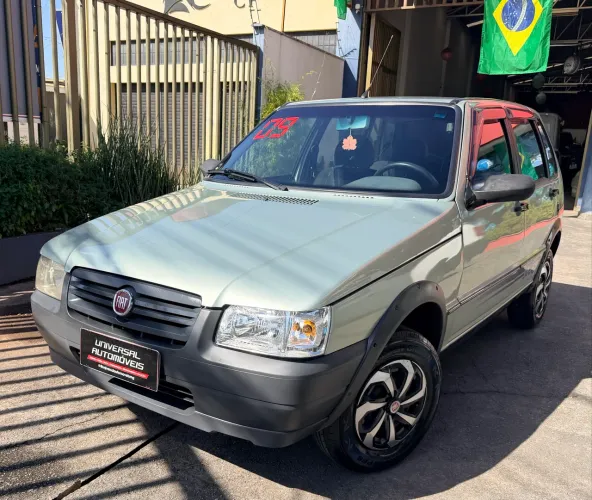 Fiat Uno Mille Celeb. WAY Econ. 1.0 F.flex 4P 2009