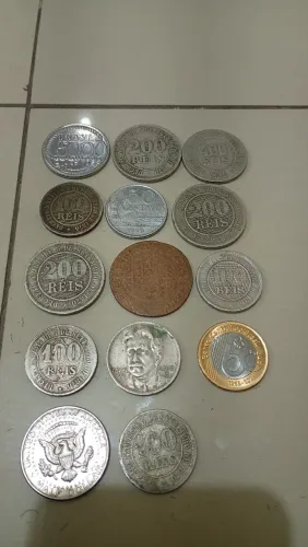 Lote moedas Brasil império e variadas