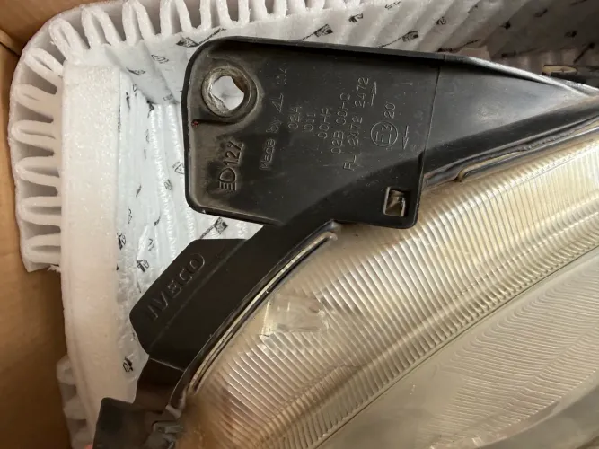 Farol iveco daily ORIGINAL LD