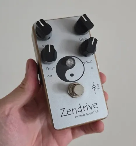 Pedal overdrive Lovepedal / Hermida USA Zendrive