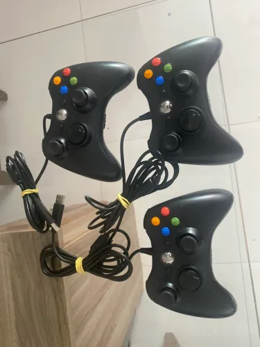 Controles Xbox 360 e PC paralelo com fio