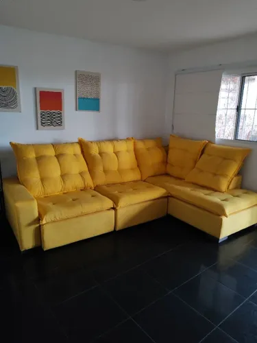 Sofá de canto sede Amarelo 3metrosx1,90cm