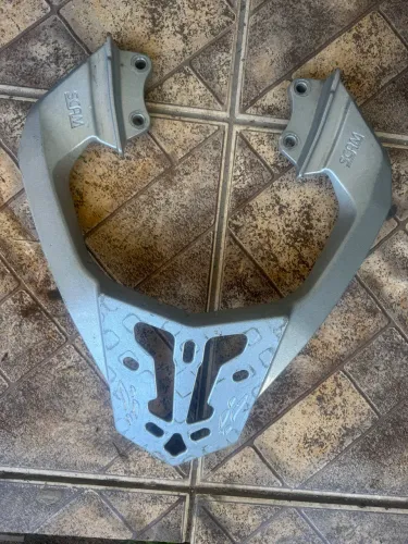 Vendo suporte de baú fazer250 de ferro durável.