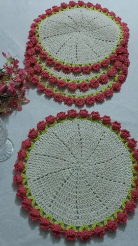 Sousplat tulipas - feito em crochê kit com 4