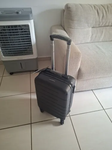 Mala de viagem 8 kg a bordo. Utilizei uma vez - Anápolis-Go - 150,00 reais