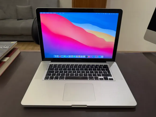 MacBook Pro TELA DE 15 polegadas/ mid 2009/ 8gb/ 240 SSD