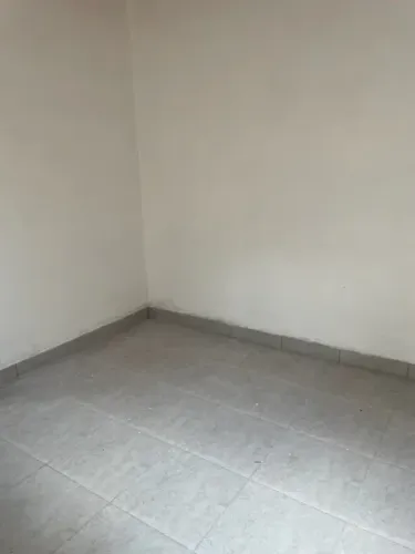 Excelente casa para locação barata no Sagrada Família