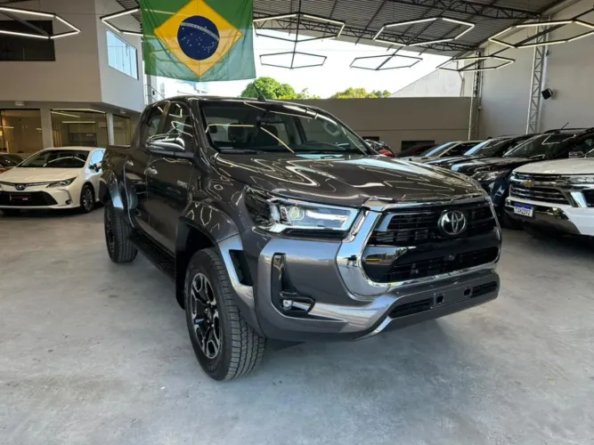 Toyota Hilux CD SRX Plus 4X4 2.8 TDI Die. Aut. 2026