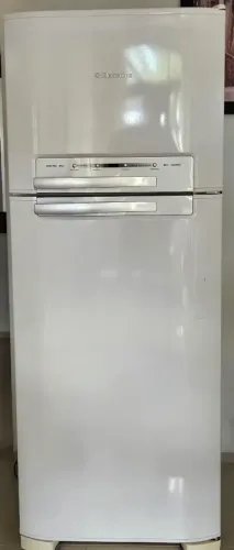 Geladeira Electrolux FrostFree DF46