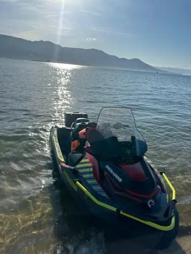 VENDO JET SKI SEA-DOO
