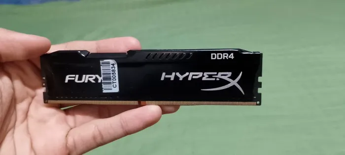 Vendo memória ram de 4gb 2400 mhz