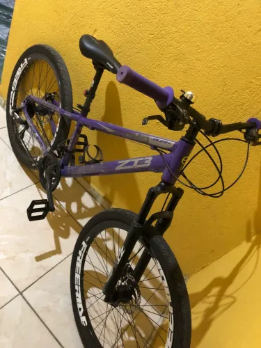 Bike aro 26 ZT3 Burn lilás feminina