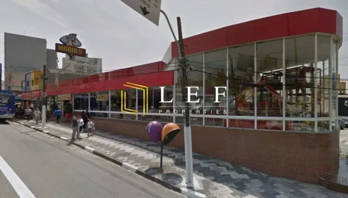 Imóvel Comercial à Venda com renda