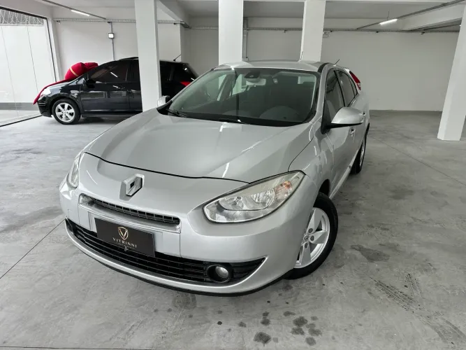 Renault Fluence Sed. Dynamique 2.0 16V Flex Mec. 2013