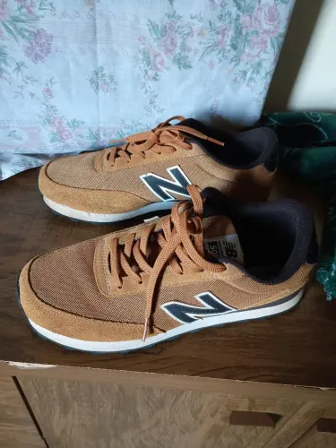 Tênis New Balance 501 marrom 42