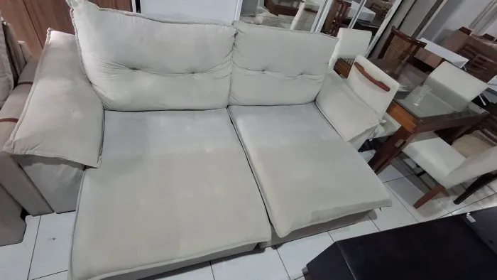 SOFÁ RETRATIL E RECLINAVEL 2,30CM 8 MESES DE USO (PRECISA LAVAR)