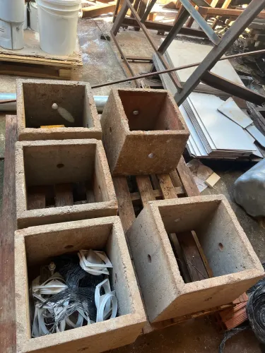 Caixa de passagem 38x38x30 concreto com tampa