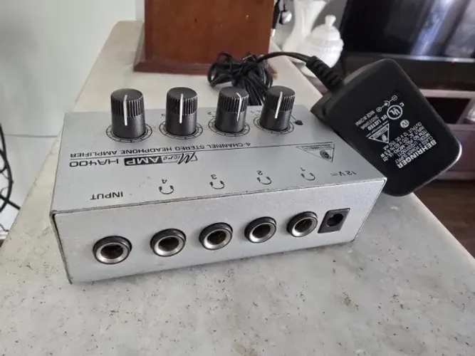 Amplificador De Fones ORIGINAL Behringer Power Play Ha400