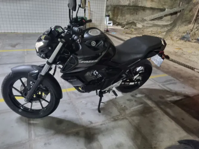 Moto sem nada pra fazer foi trocado 2 pneu tração freio vela óleo 2026 quitado nova mesm