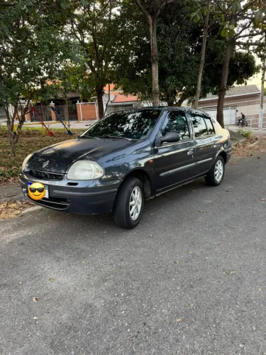 Renault Clio RN/ Expression 1.0 5P 2002