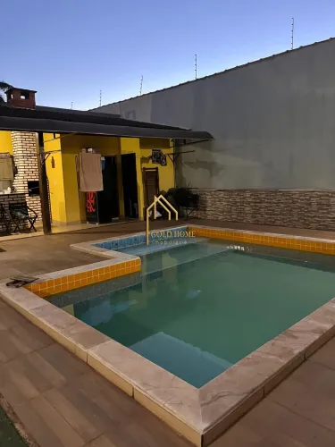 BELÍSSIMA CASA COM PISCINA À VENDA IPASE - VÁRZEA GRANDE MT