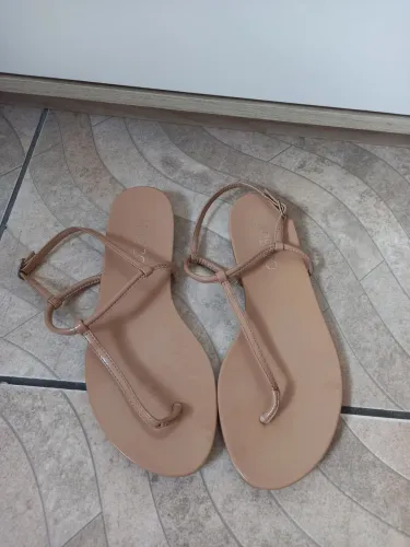 Rasteira arezzo tam 37