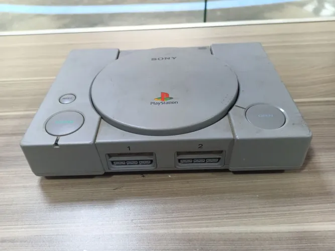 Console PS1 somente a cabeça 