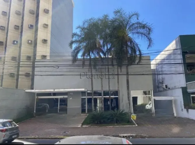 Salão para alugar em Campinas, Cambuí, com 900 m²