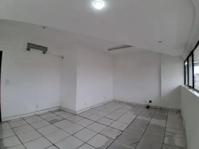 Loja 70m2 3 ambientes na glória