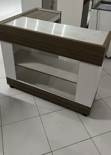 Balcão caixa cm expositor novo