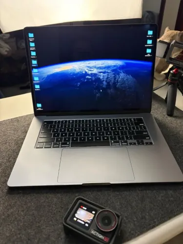 macbook air m2 15"