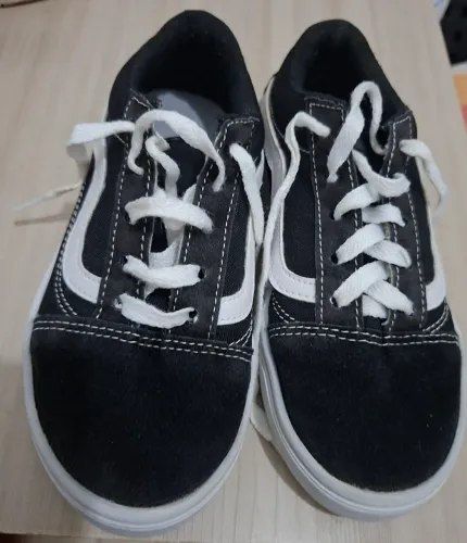 Tênis vans tamanho 28 semi novo 40$ Retirada recanto Das Emas ou a combinar