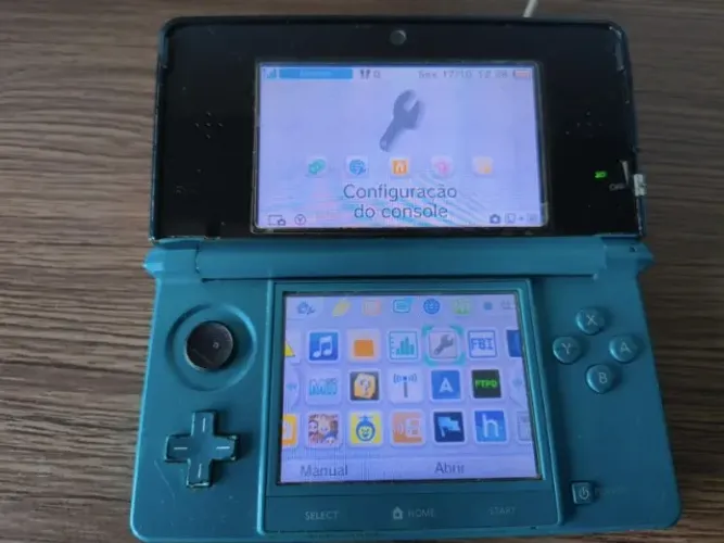 Nintendo 3DS Aqua Blue Desbloqueado + Carregador + Cartão 8 GB
