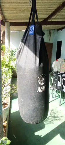 Vendo saco de pancada 150