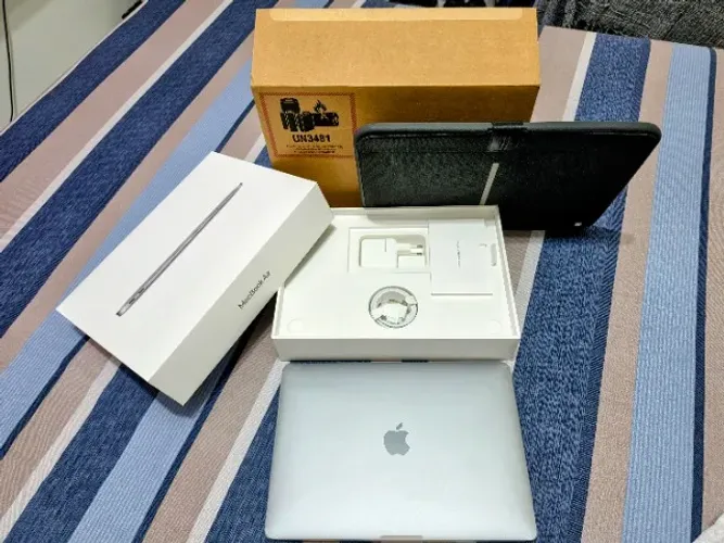 MacBook Air M1 8GB 256GB Cinza Espacial - Impecável na Caixa