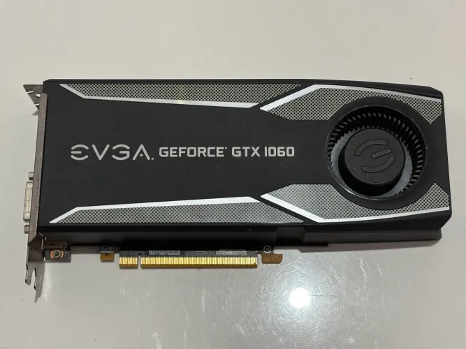 Placa de Vídeo EVGA GTX 1060 3GB - Excelente Estado